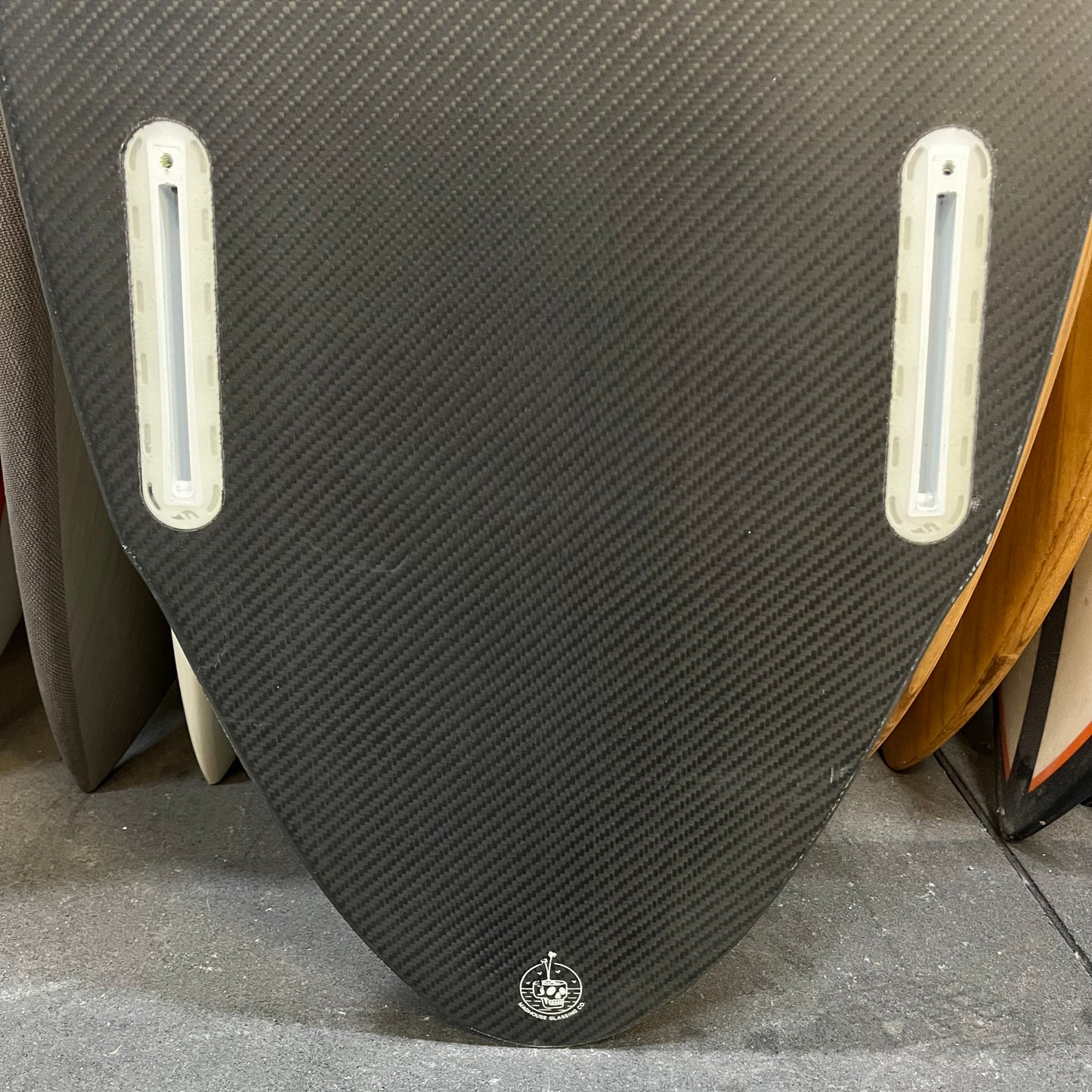 Album Lucent 6'2" secondhand surfboard fin box close-up