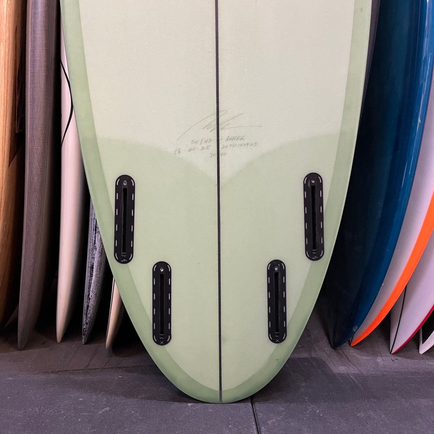 Album The End 5'6" secondhand surfboard fin box close-up