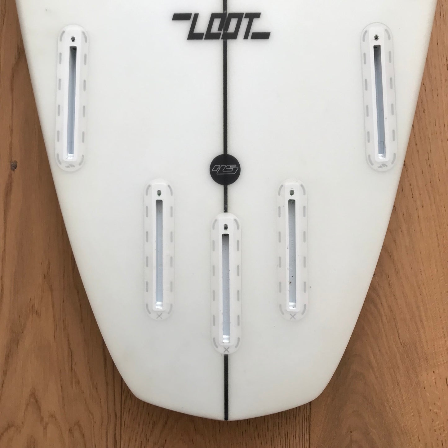 Hayden Shapes Loot 5'10" secondhand surfboard fin box close-up