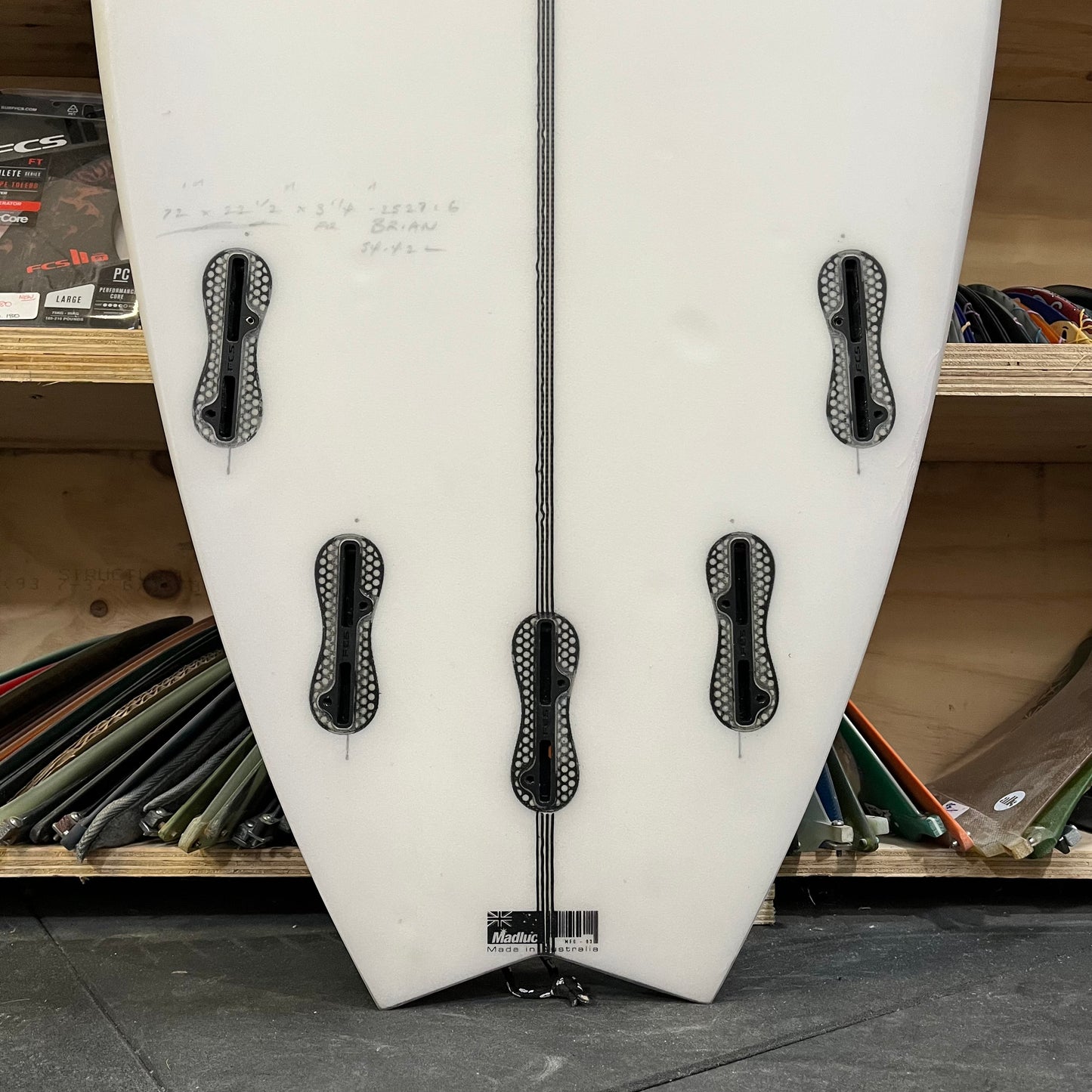 JS Industries Monsta Box 7'2" secondhand surfboard fin box close-up