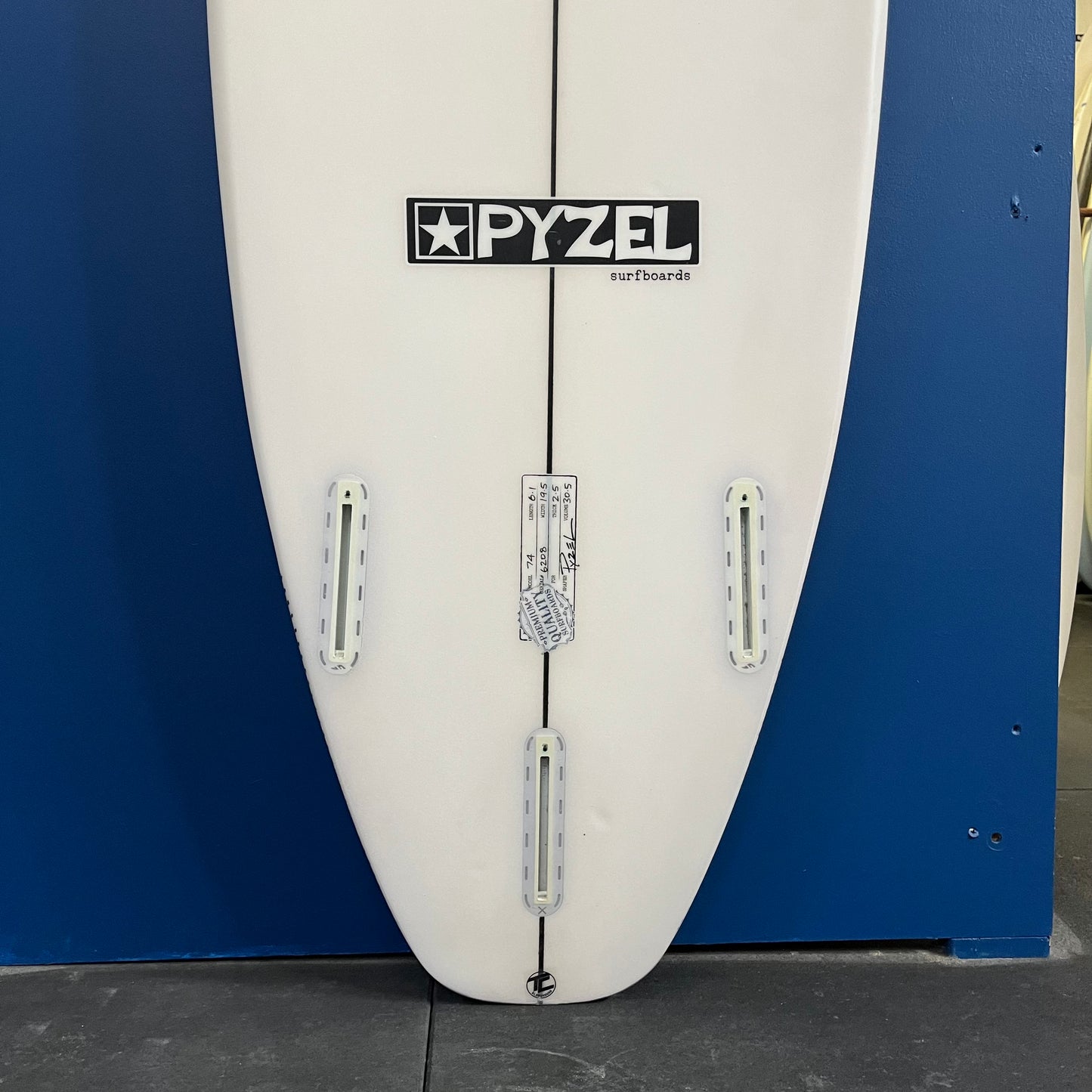 Pyzel 74 6'1" secondhand surfboard fin box close-up