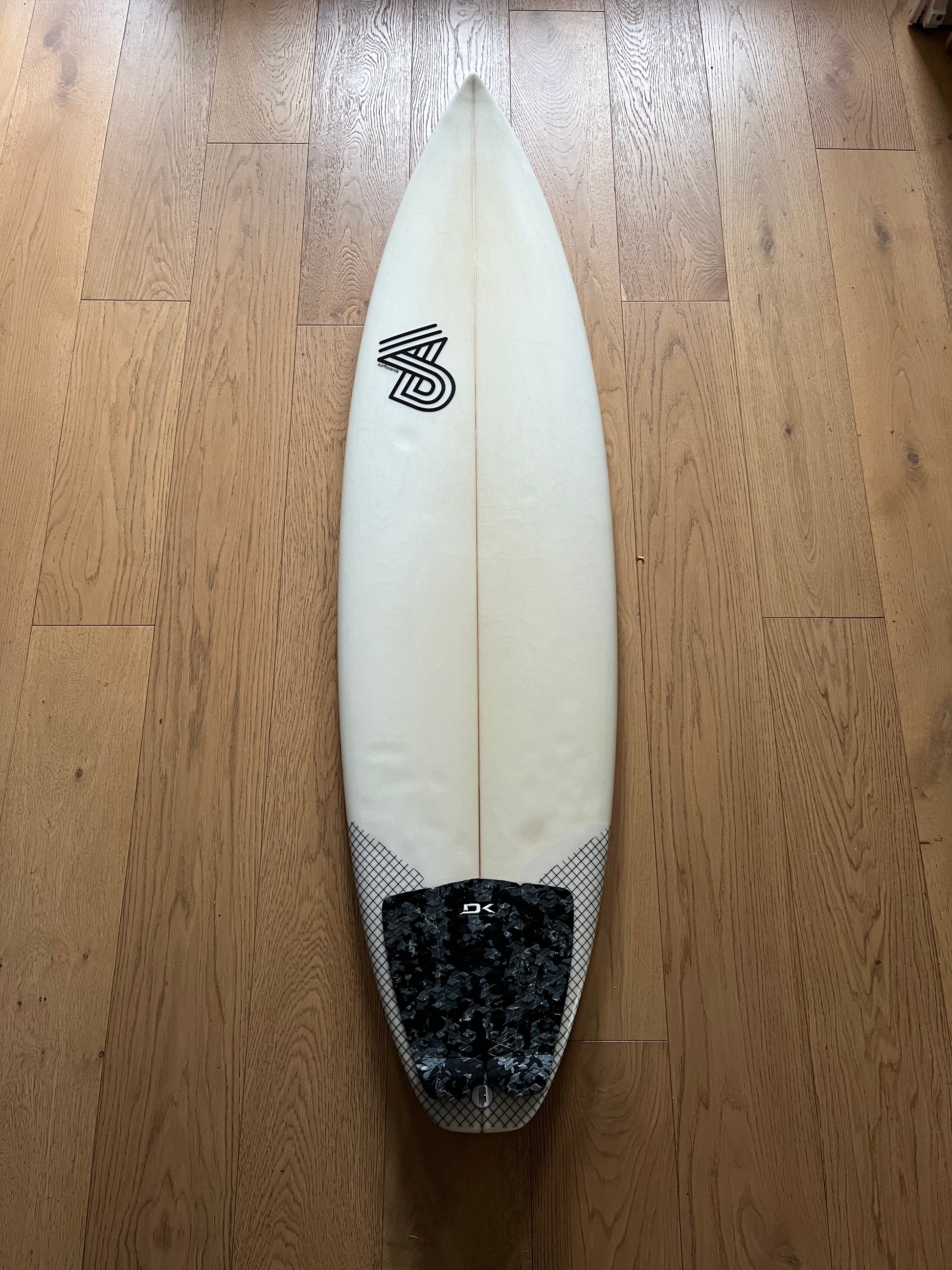 4D Surfboards Two Swords 6'4" secondhand surfboard top view