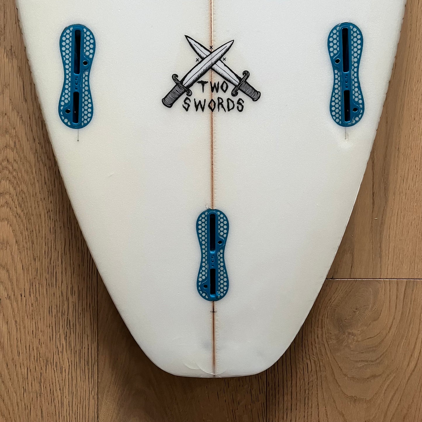 4D Surfboards Two Swords 6'4" secondhand surfboard fin box close-up