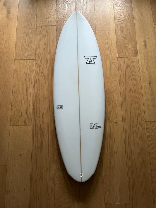 7S Double Down 5'6" secondhand surfboard top view