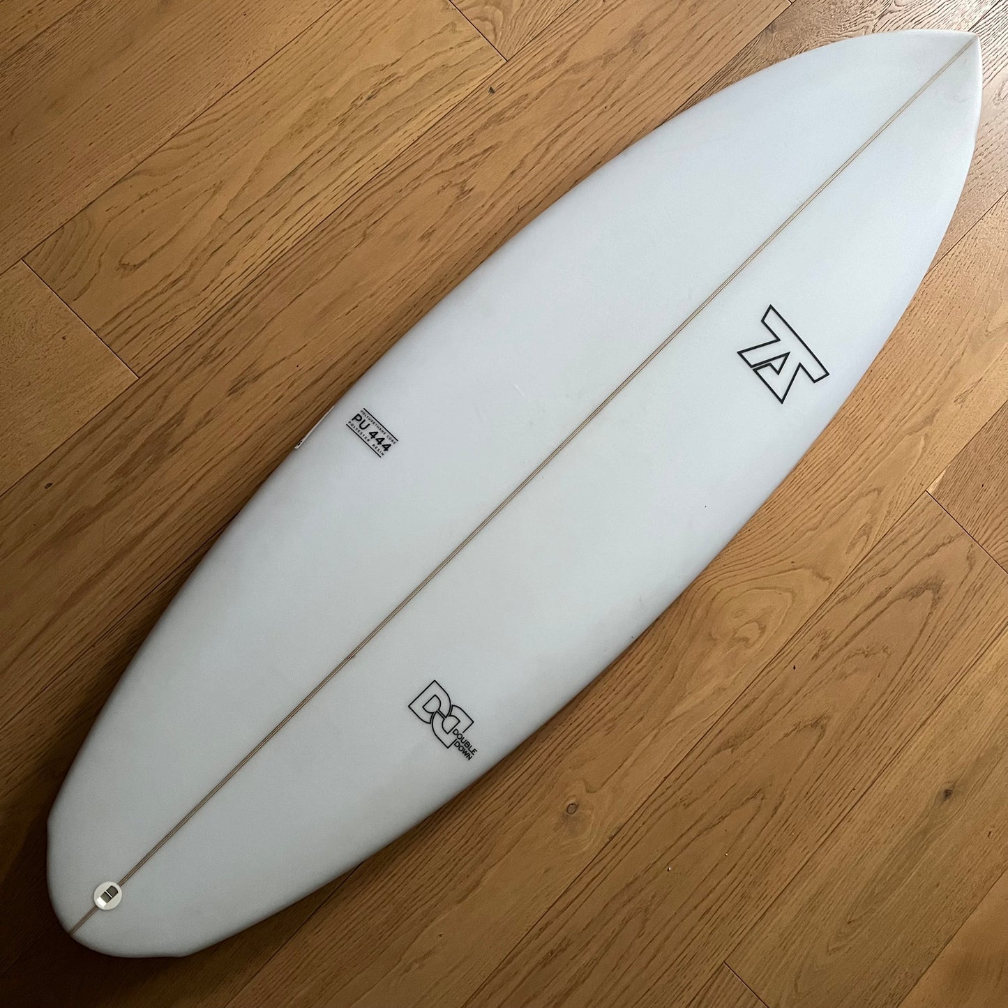 7S Double Down 5'6" secondhand surfboard top view
