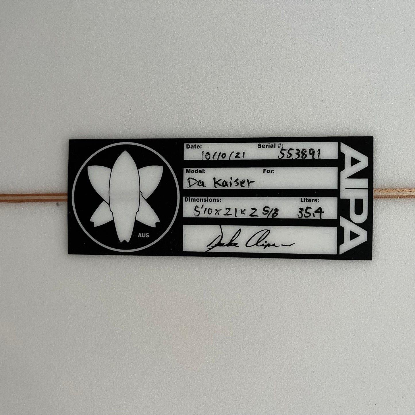 Aipa Da Kaiser 5'10" secondhand surfboard dimensions close-up