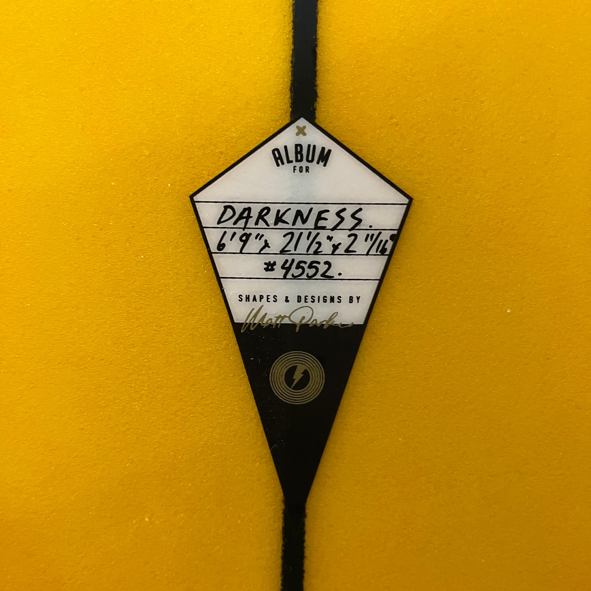 Album Darkness 6'9" secondhand surfboard dimensions close-up