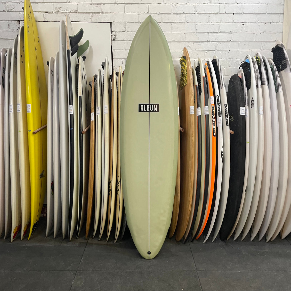 Album Delma 6'11" secondhand surfboard top view