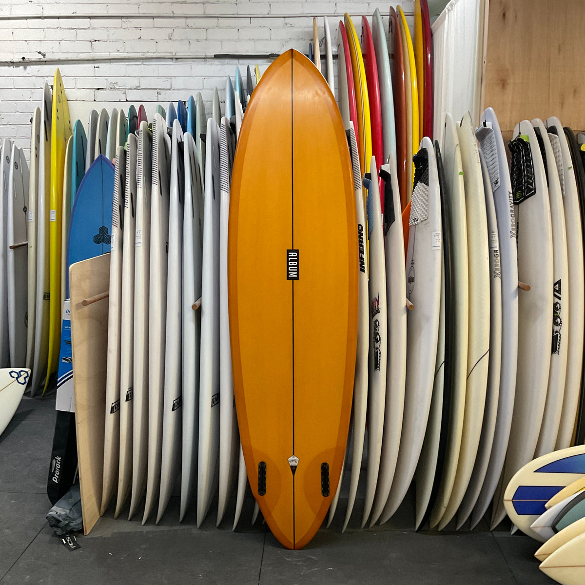Album Lucent 6'10" secondhand surfboards bottom view