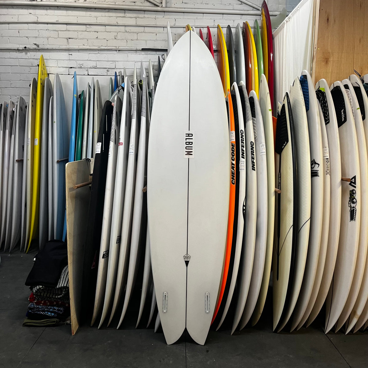 Album Moonstone 6'10" secondhand surfboard bottom view