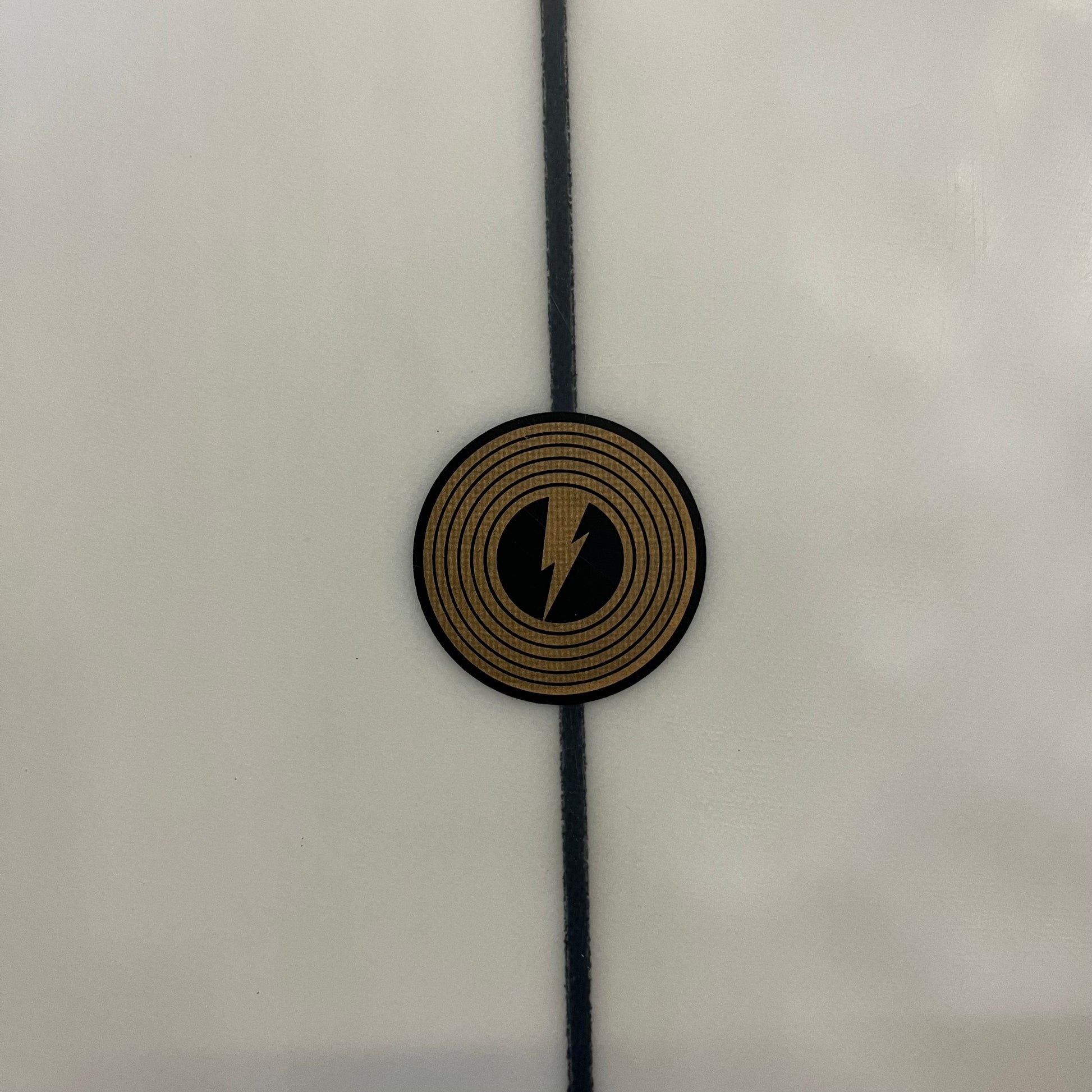 Album Sunbender 6'0" secondhand surfboard logo close-up