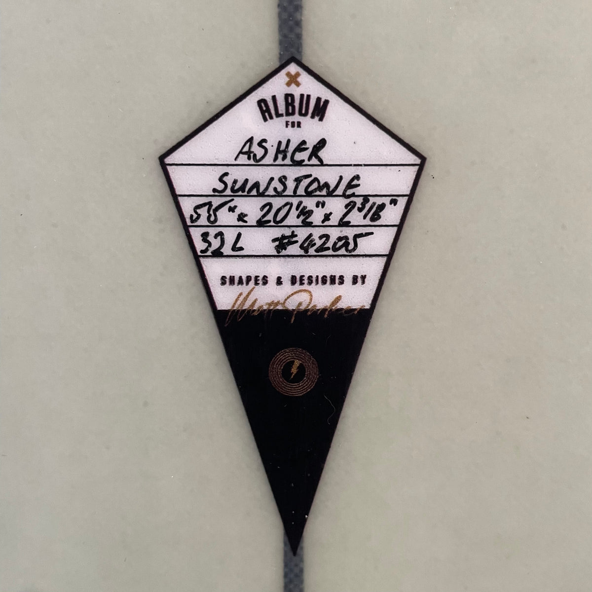 Album Sunstone 5'5" secondhand surfboard dimensions close-up
