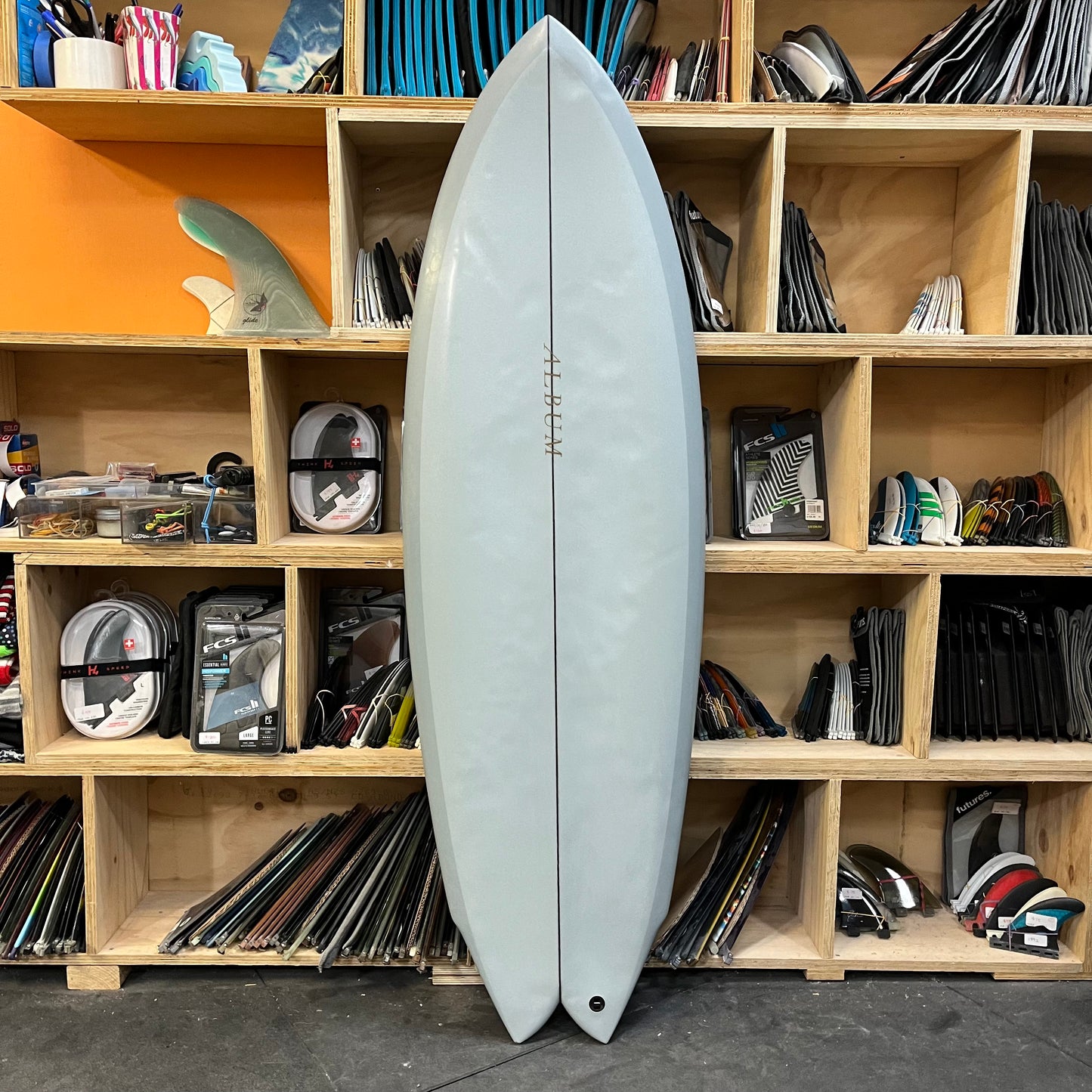 Album Twinsman 5'3" secondhand surfboard top view