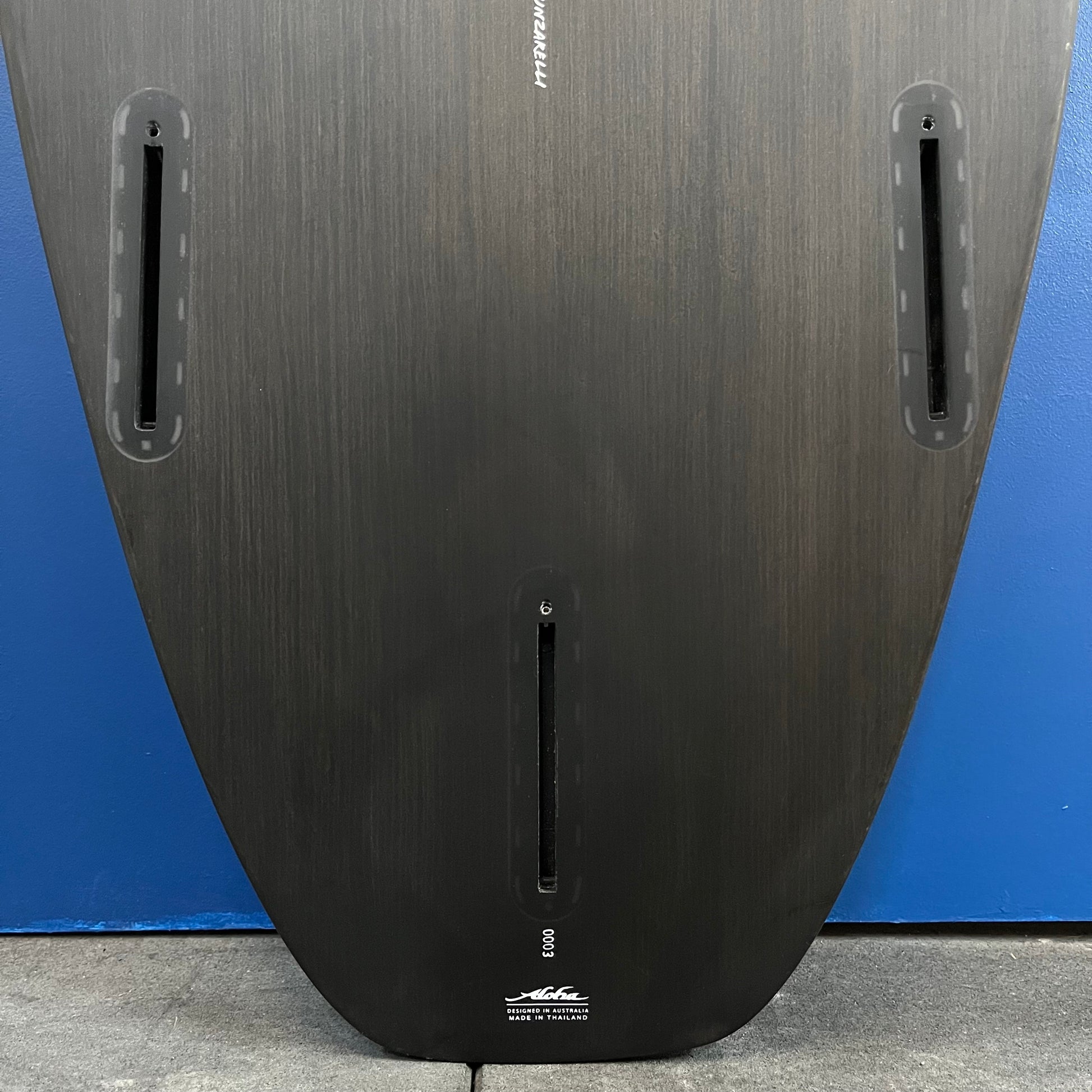 Aloha Funzarelli 6'10" secondhand surfboard fin close up