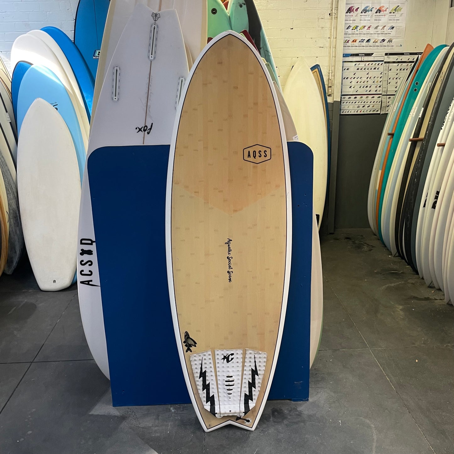 Aqss Flying Fish 5'10" secondhand surfboard top view