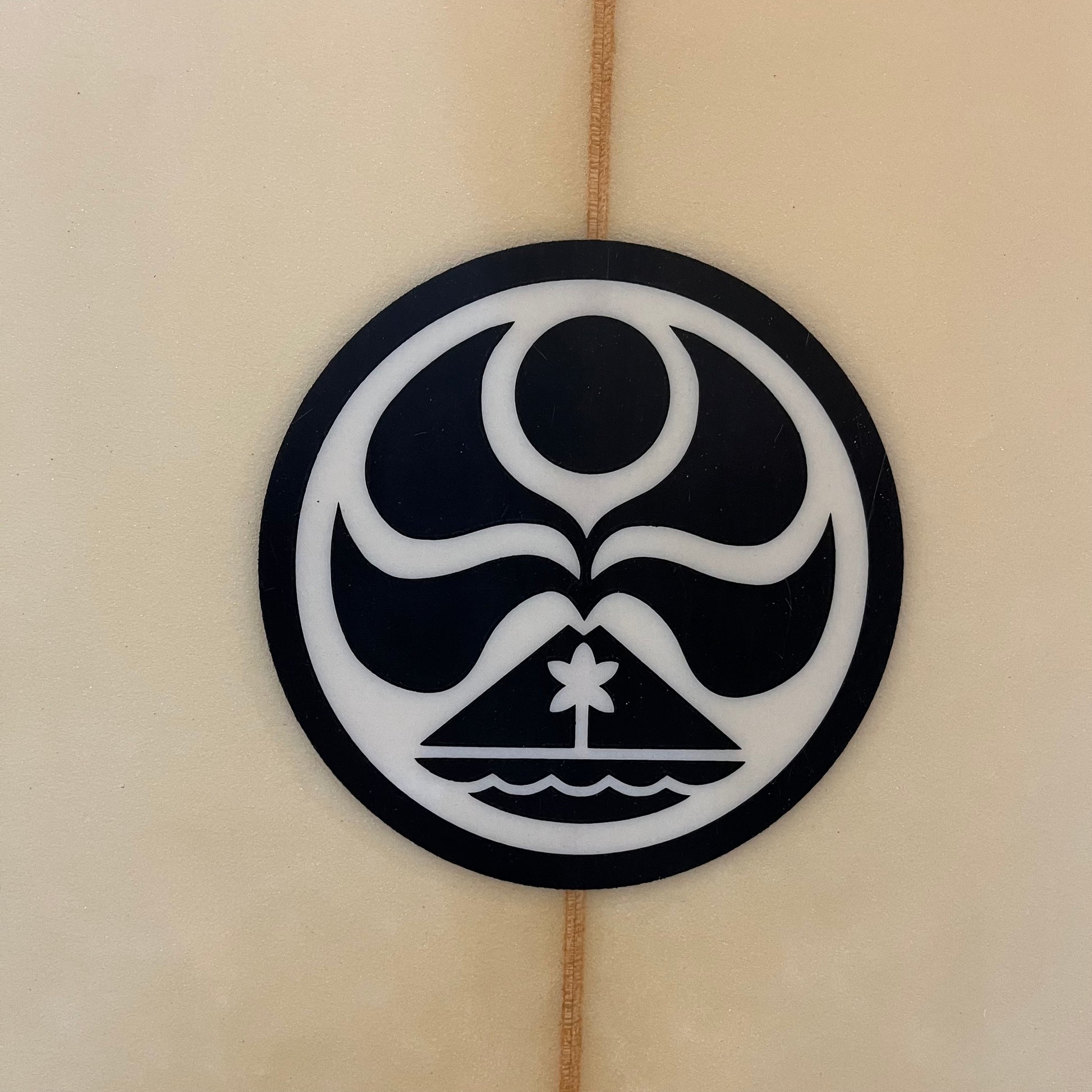 Eric Arakawa transformer 5'11" secondhand surfboard logo close-up