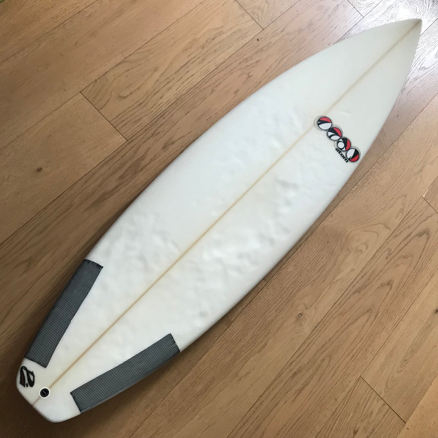 Atom high performance shortboard 6'2" secondhand surfboard top view