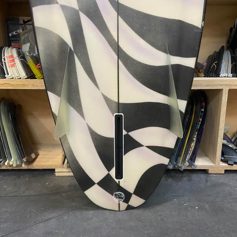 Campbell Brothers MBLV 5'8" secondhand surfboard fin box close-up