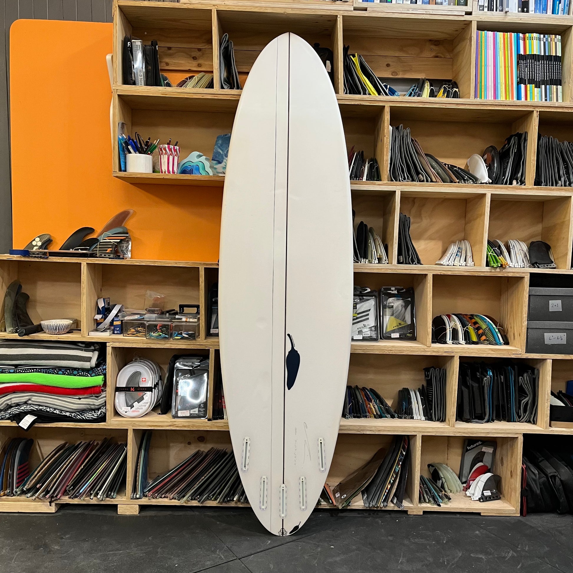 Chilli Mid Strength 7'0" secondhand surfboard bottom view