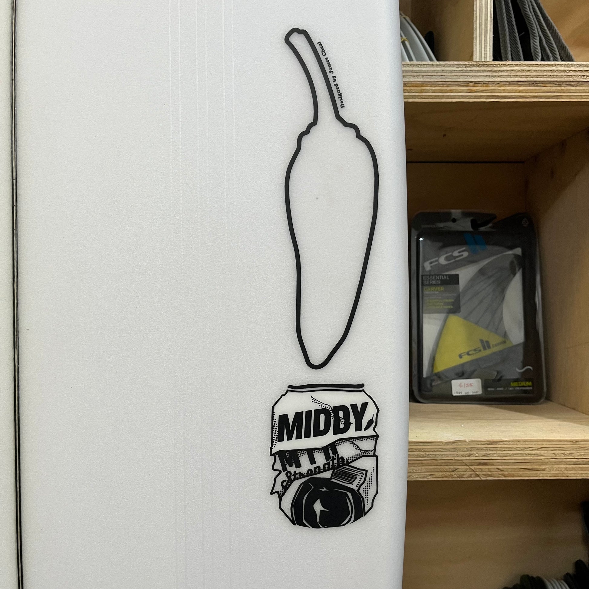 Chilli Middy 6'4" secondhand surfboard brand logo close-up