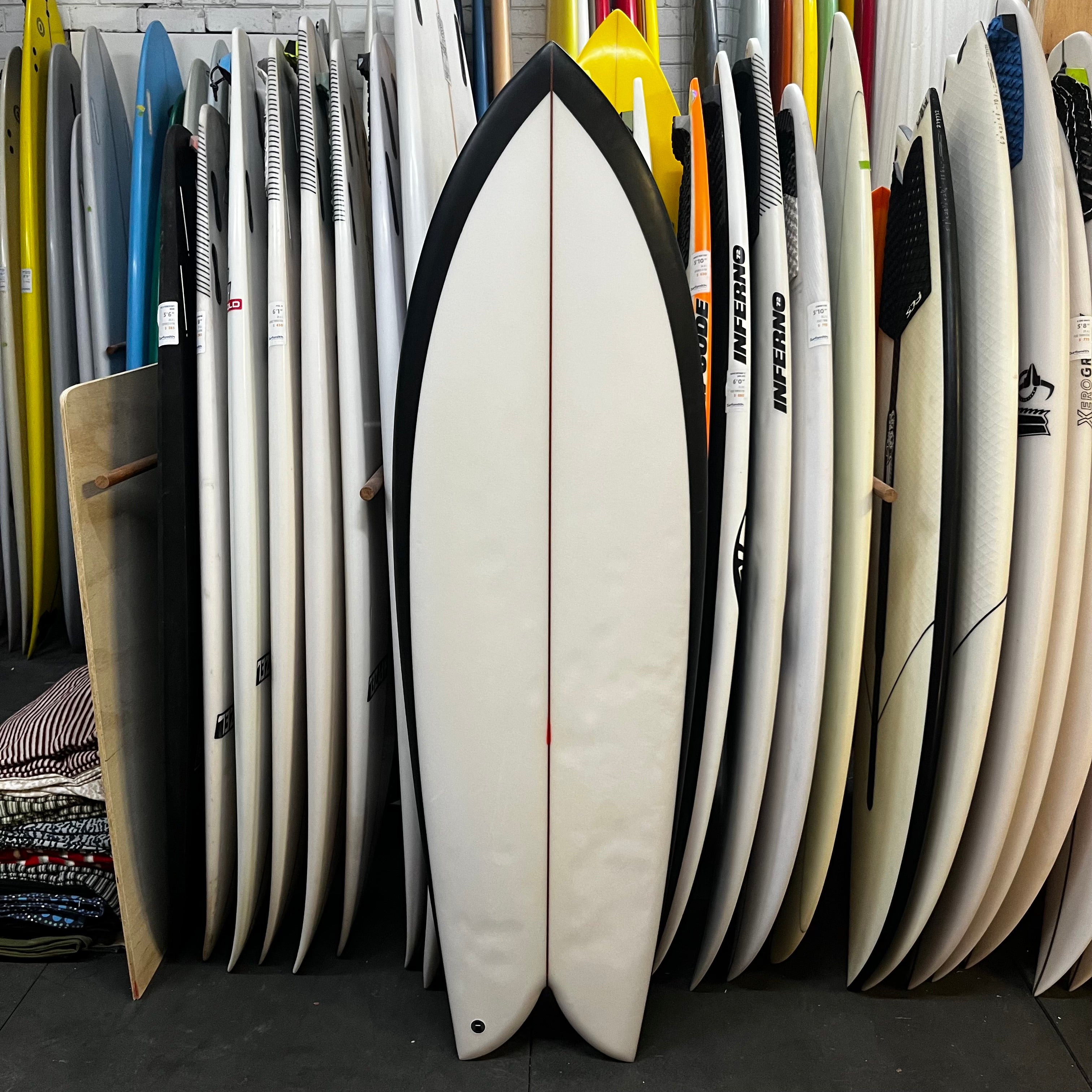 twinnys/fish – Surfsmith