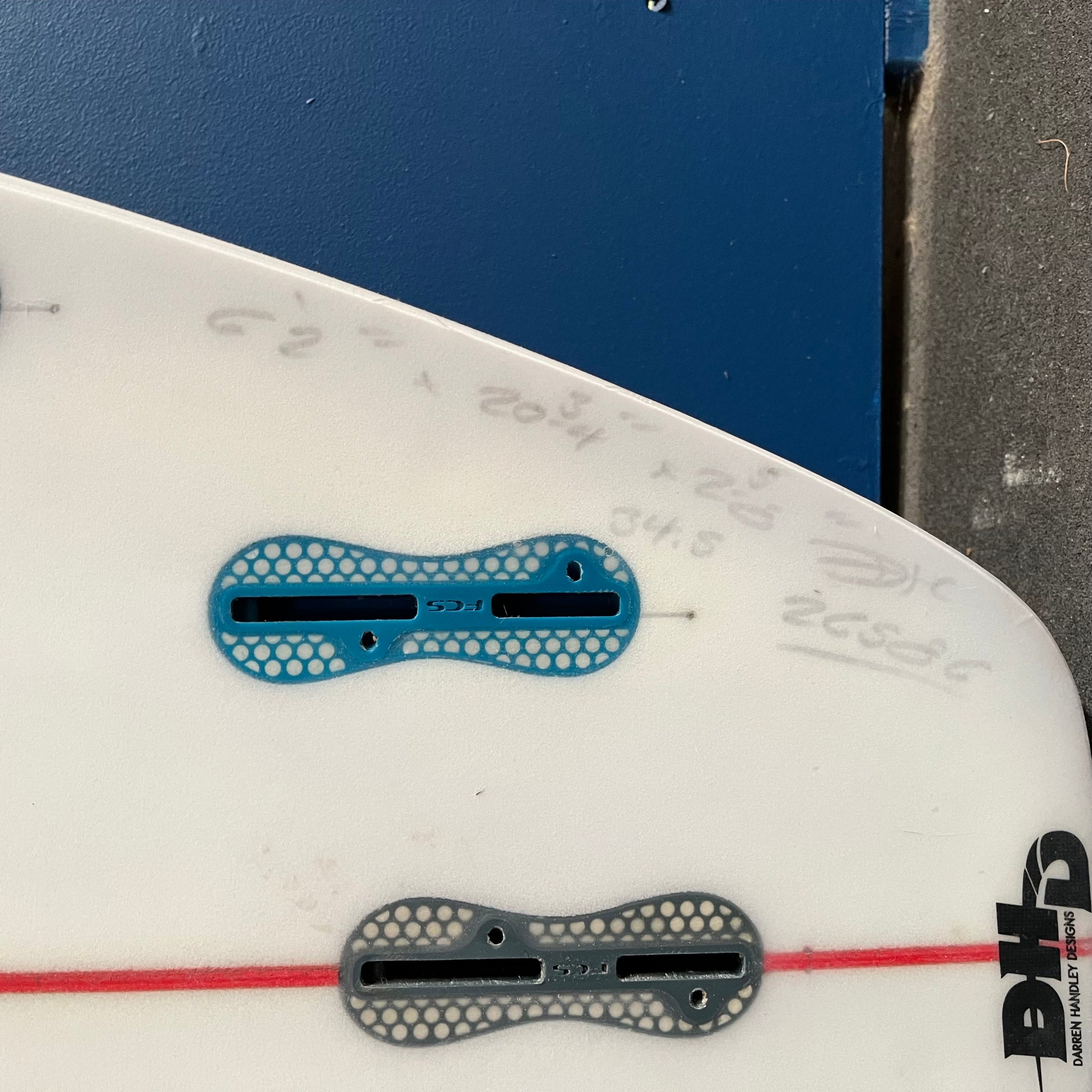 DHD Switchblade 6'2" secondhand surfboard dimensions close-up