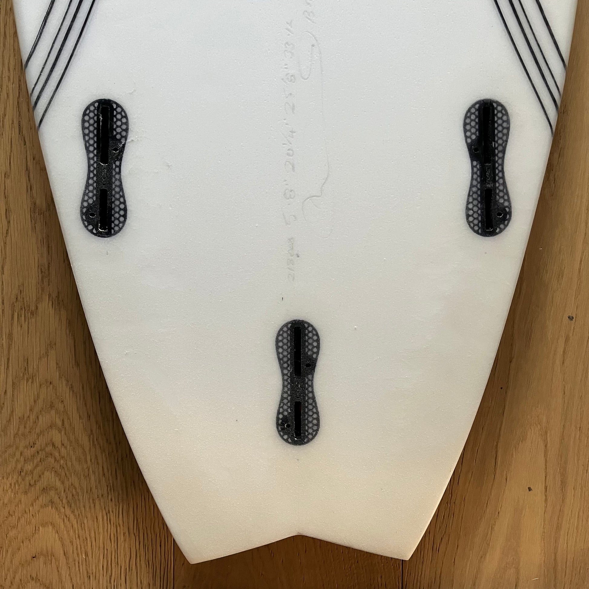 DMS Fish 5'8" secondhand surfboard fin box close-up