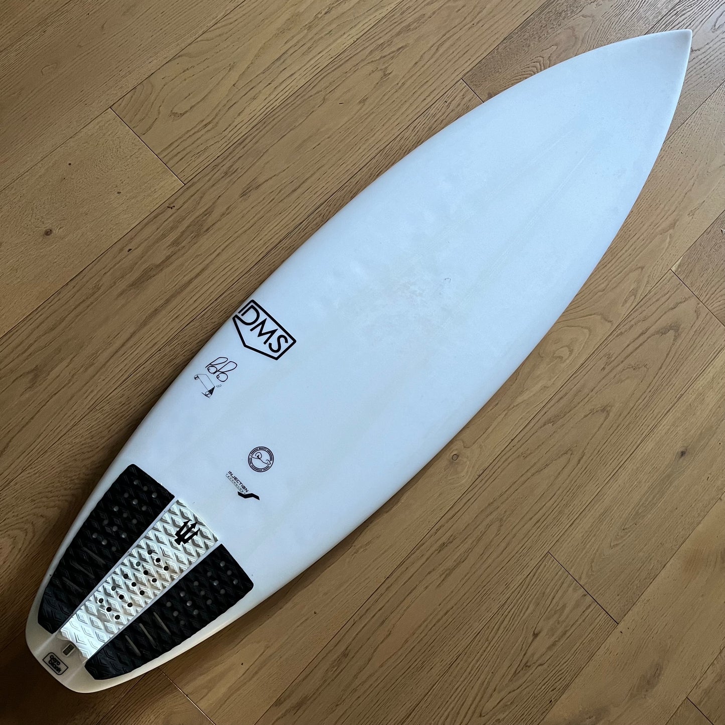 DMS Popo 6'0" secondhand surfboard top view
