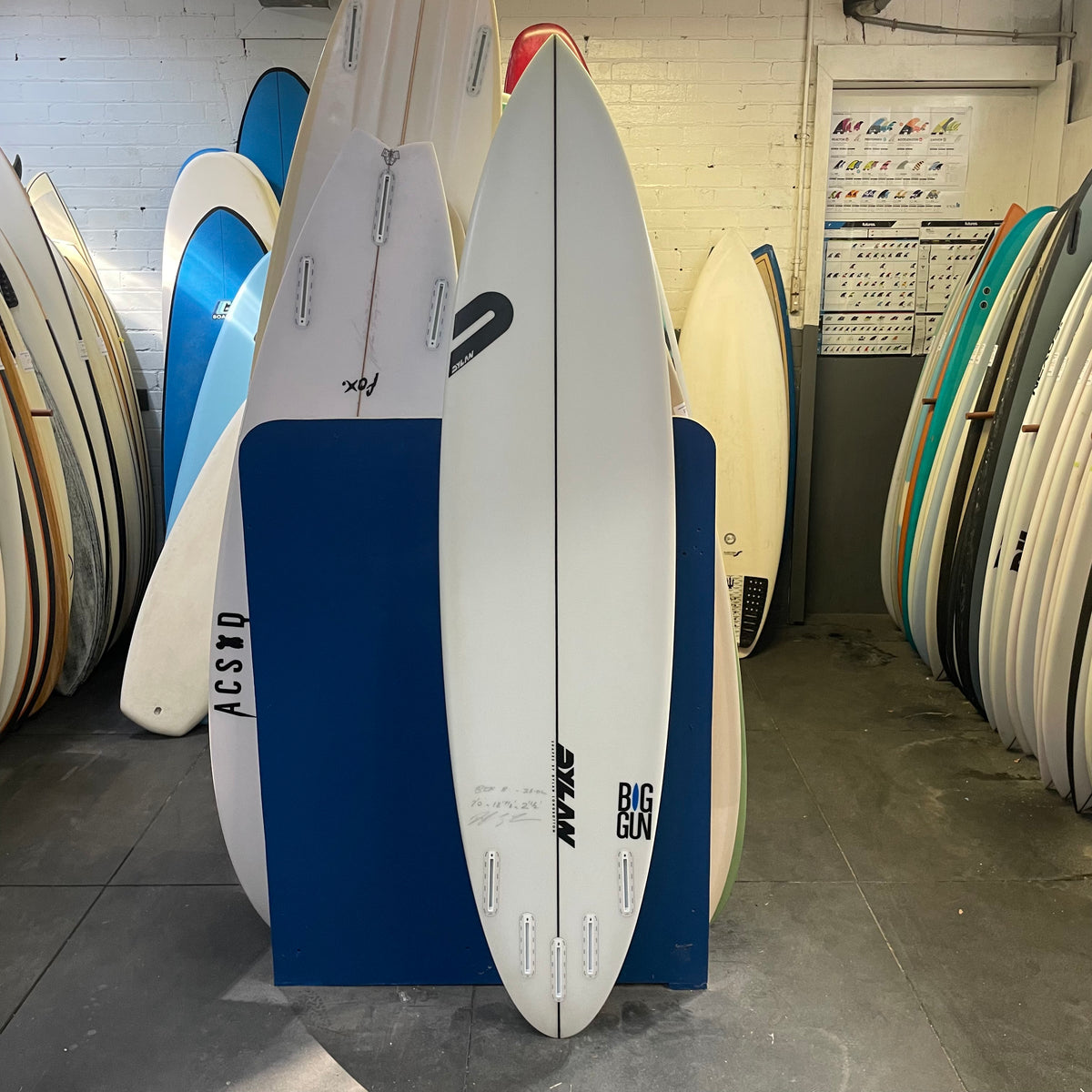 Dylan Big Gun 7'0" secondhand surfboard bottom view