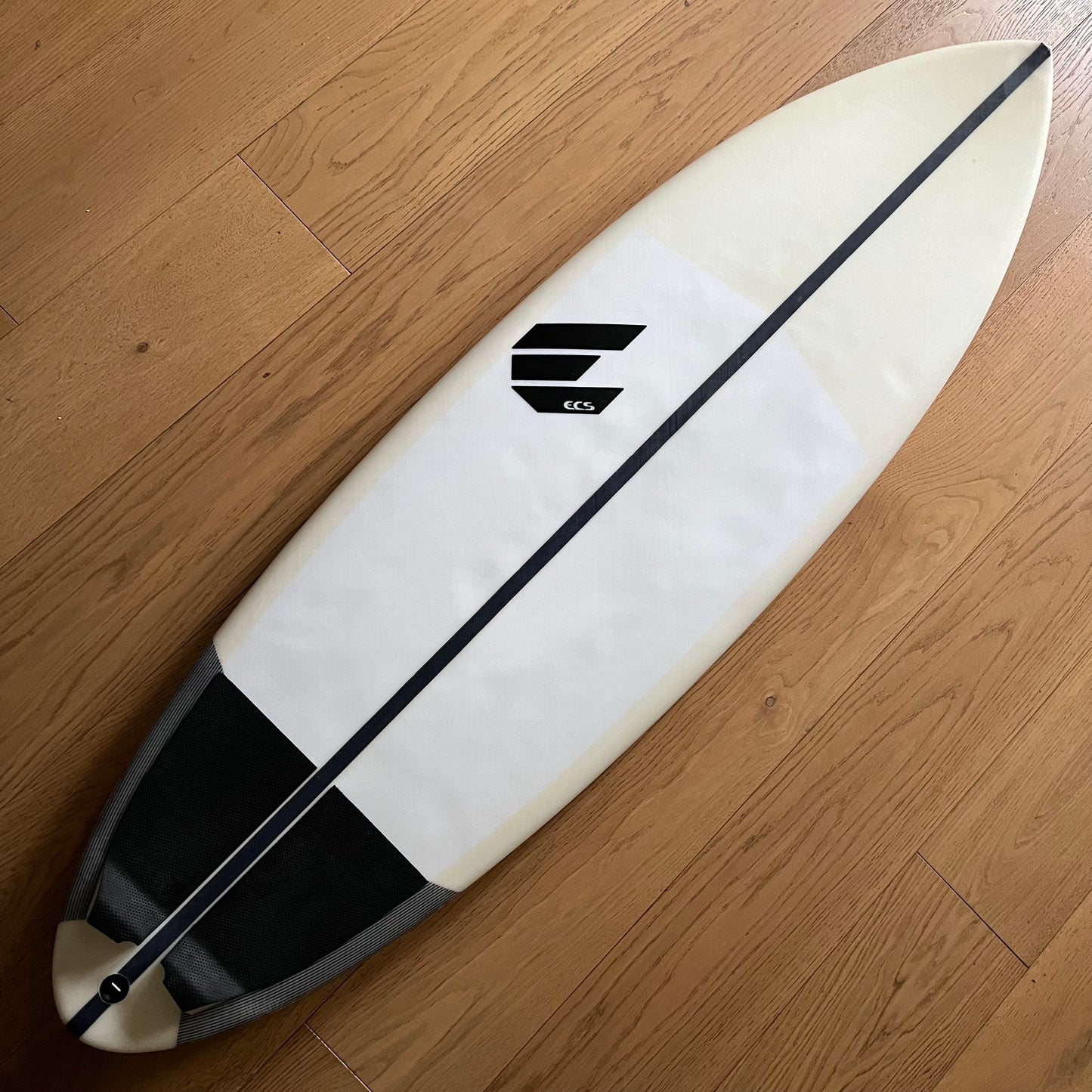 ECS Bulldog 5'10" secondhand surfboard top view