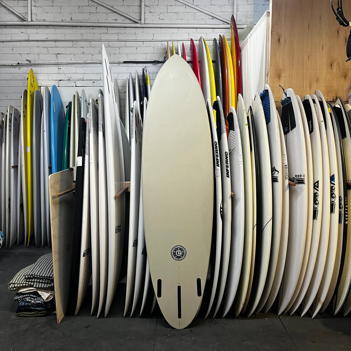 Elemnt Scrambled Egg 7'0" secondhand surfboards bottom view