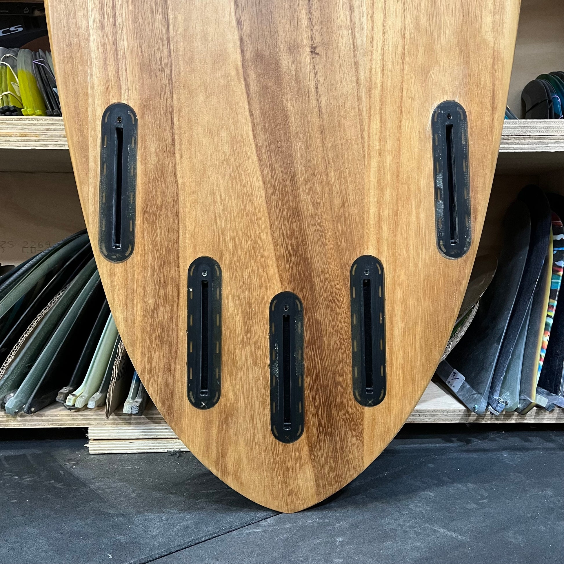 Firewire Creeper 5'6" secondhand surfboard fin box close-up