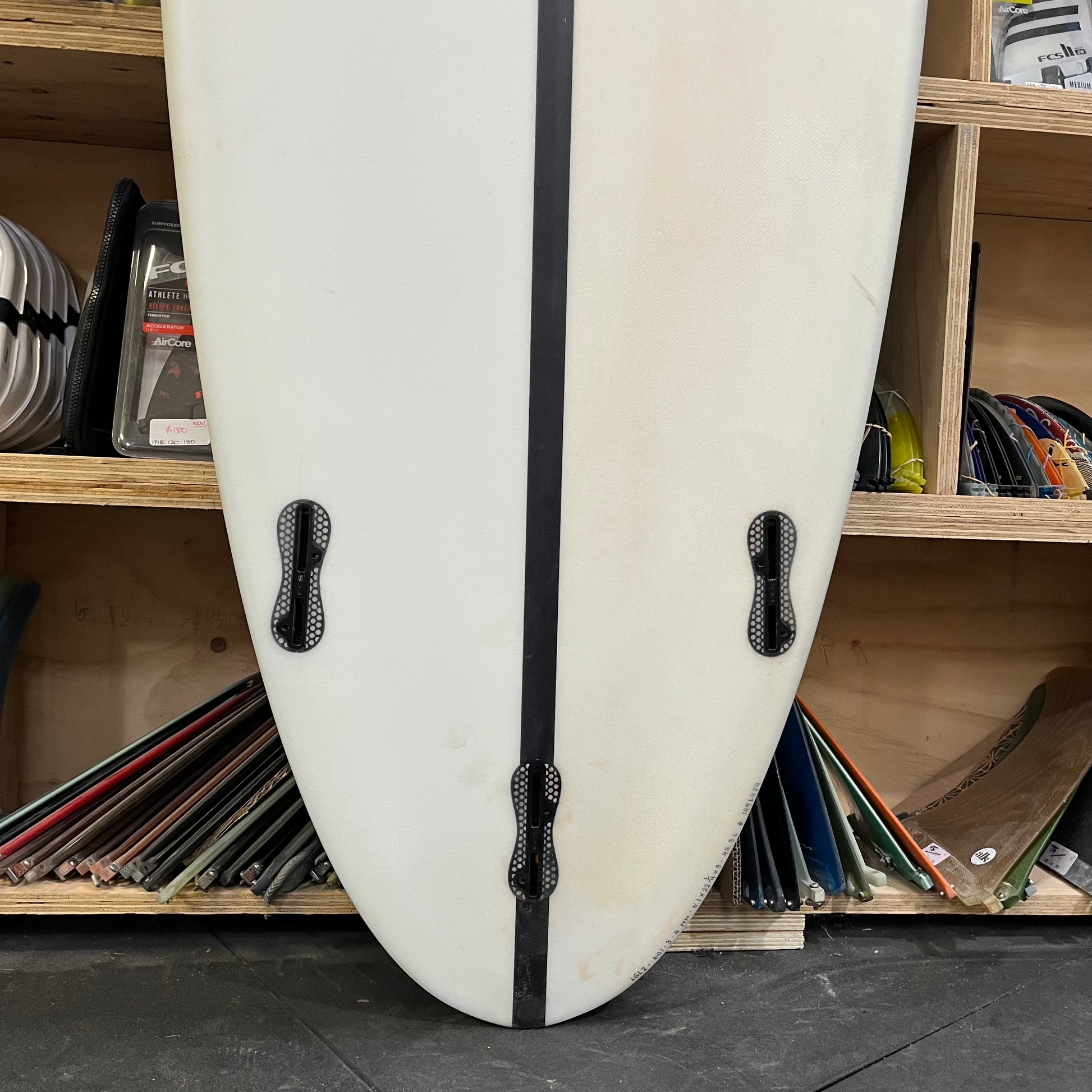 Firewire Glazer 6'1" secondhand surfboard fin box close-up