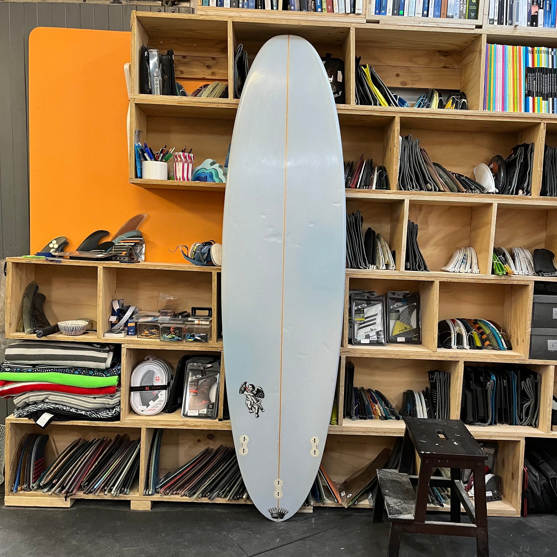 Greg Brown/Gash midlength 7'0" secondhand surfboard bottom view