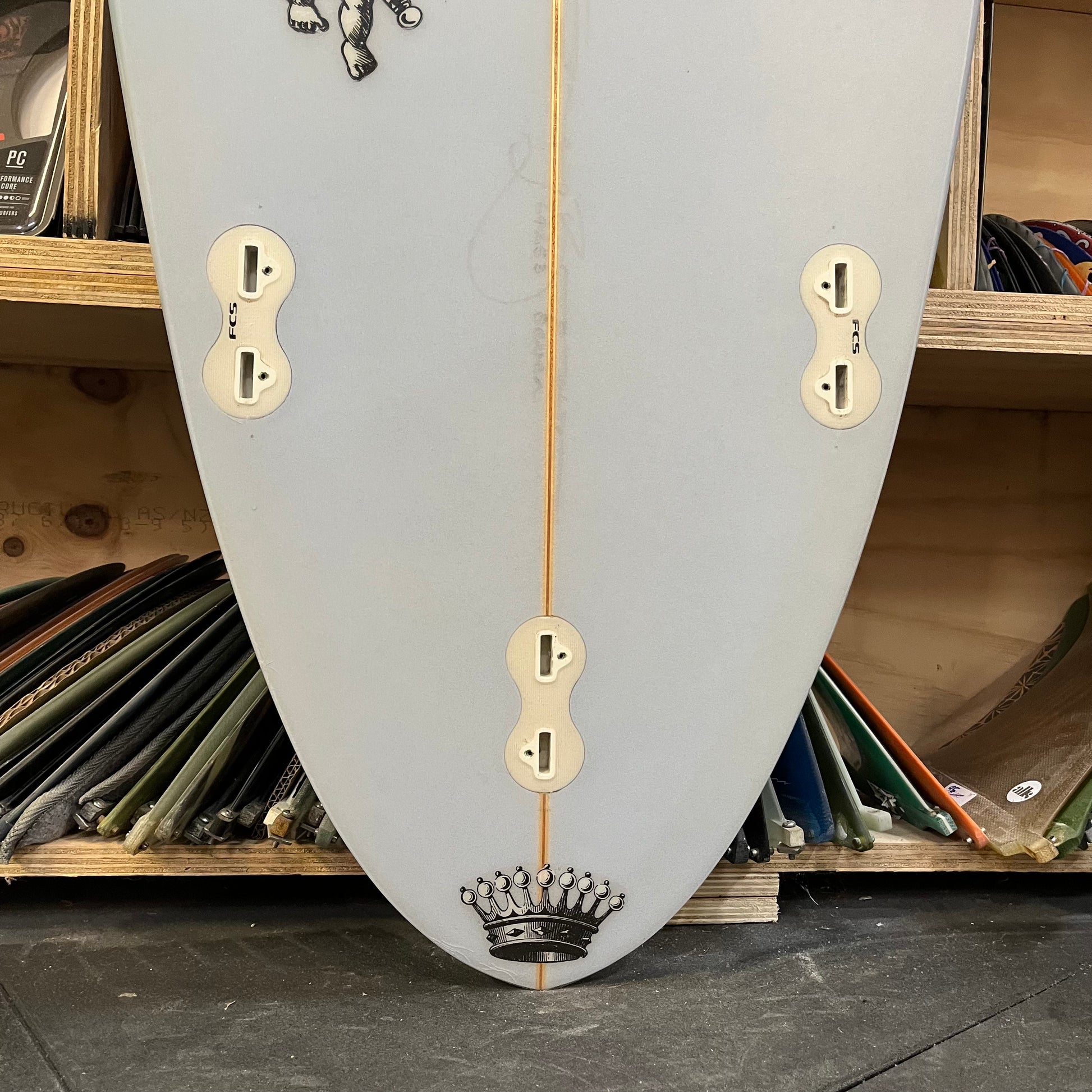 Greg Brown/Gash midlength 7'0" secondhand surfboard fin box close-up