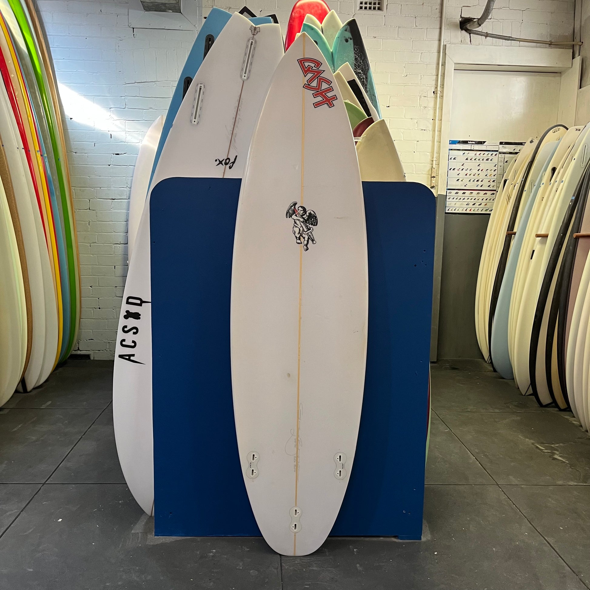 Gash/Greg Brown thrusters 6'2" secondhand surfboard bottom view