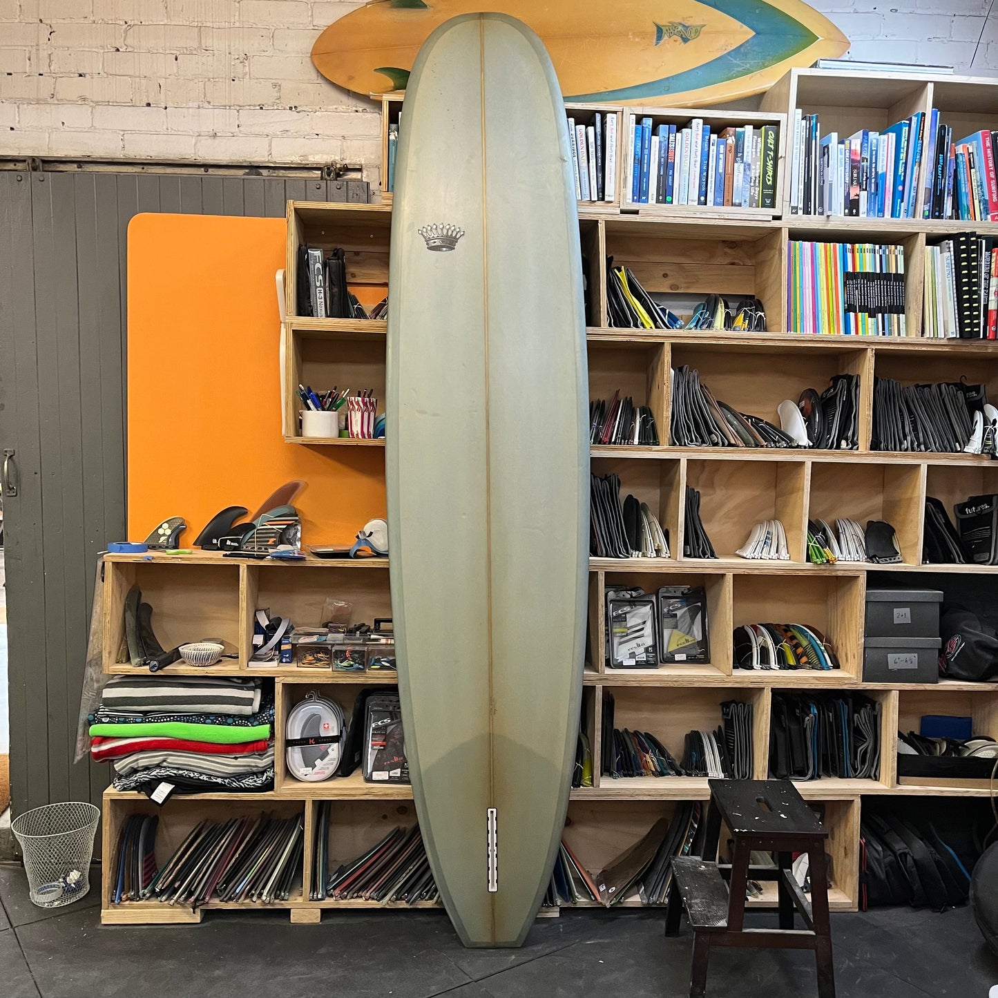Greg Brown/Duke Tubesteak longboard 9'2" secondhand surfboard bottom view