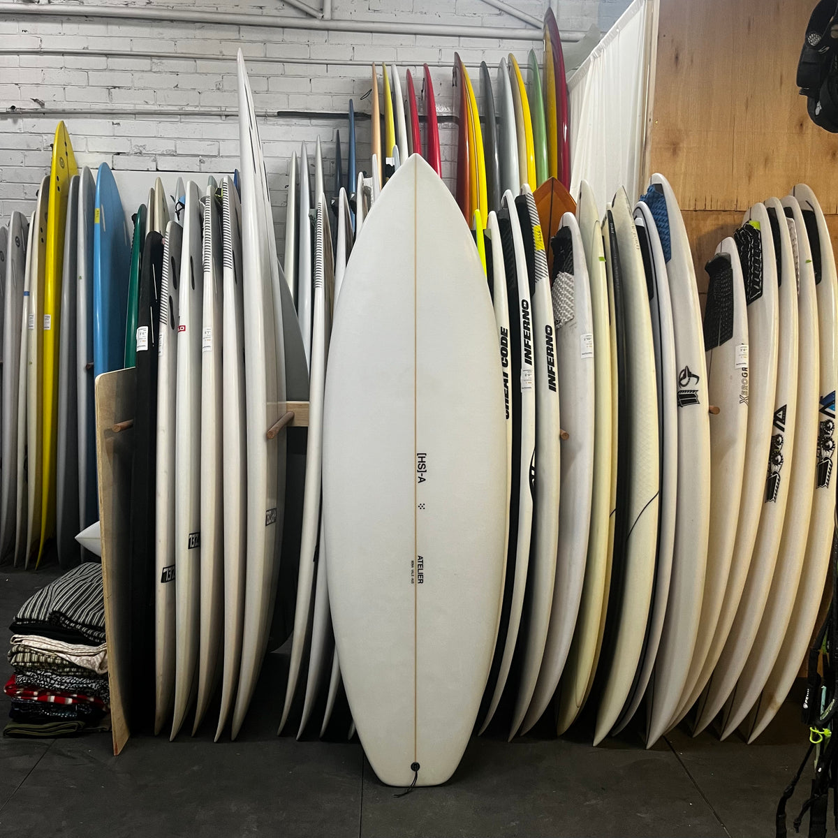 Hayden Shapes Atelier Performance Cruiser 6'2" secondhand surfboards top view
