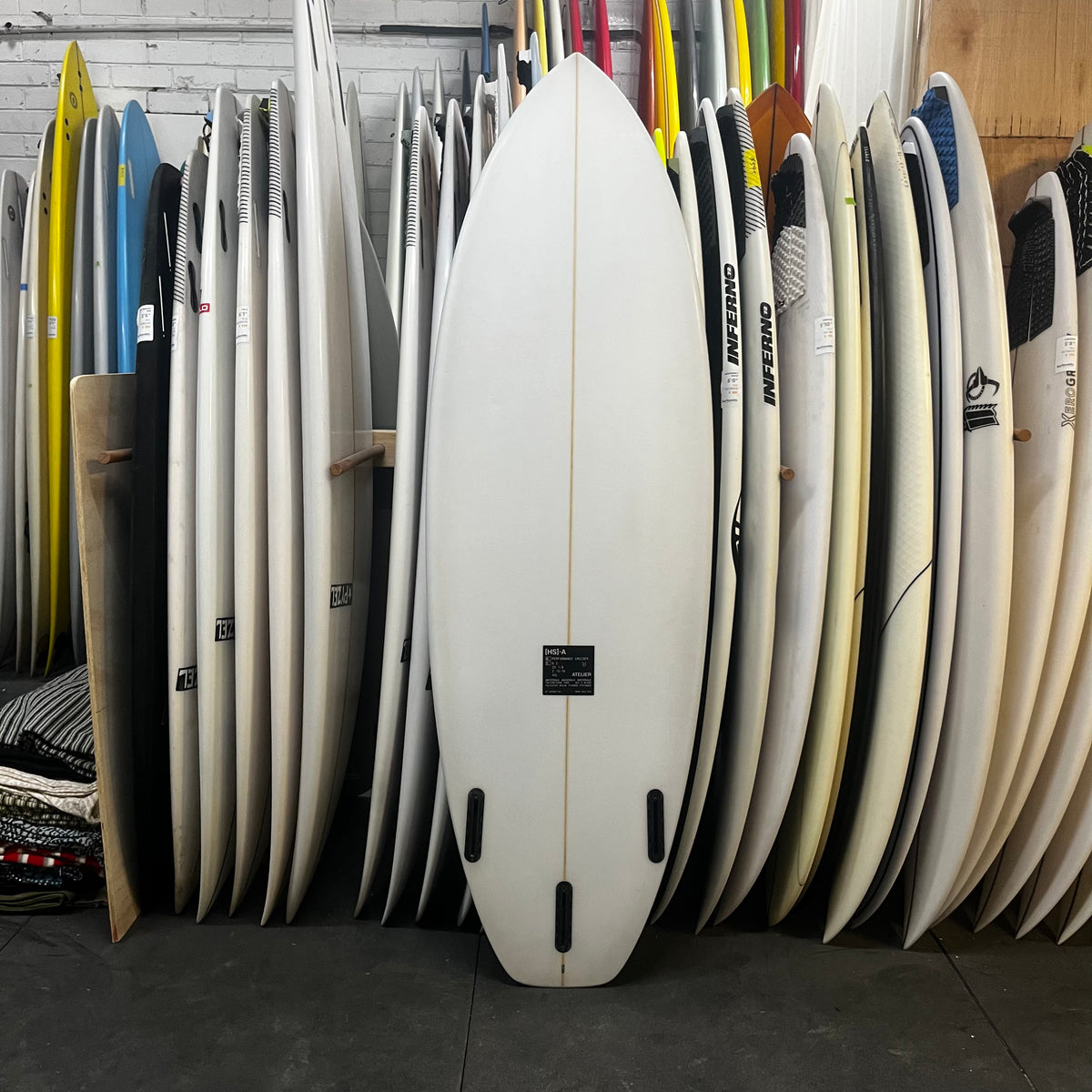 Hayden Shapes Atelier Performance Cruiser 6'2" secondhand surfboards bottom view