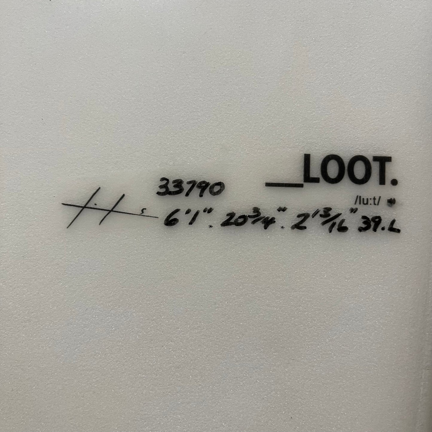 Hayden Shapes Loot 6'1" secondhand surfboard dimensions close-up