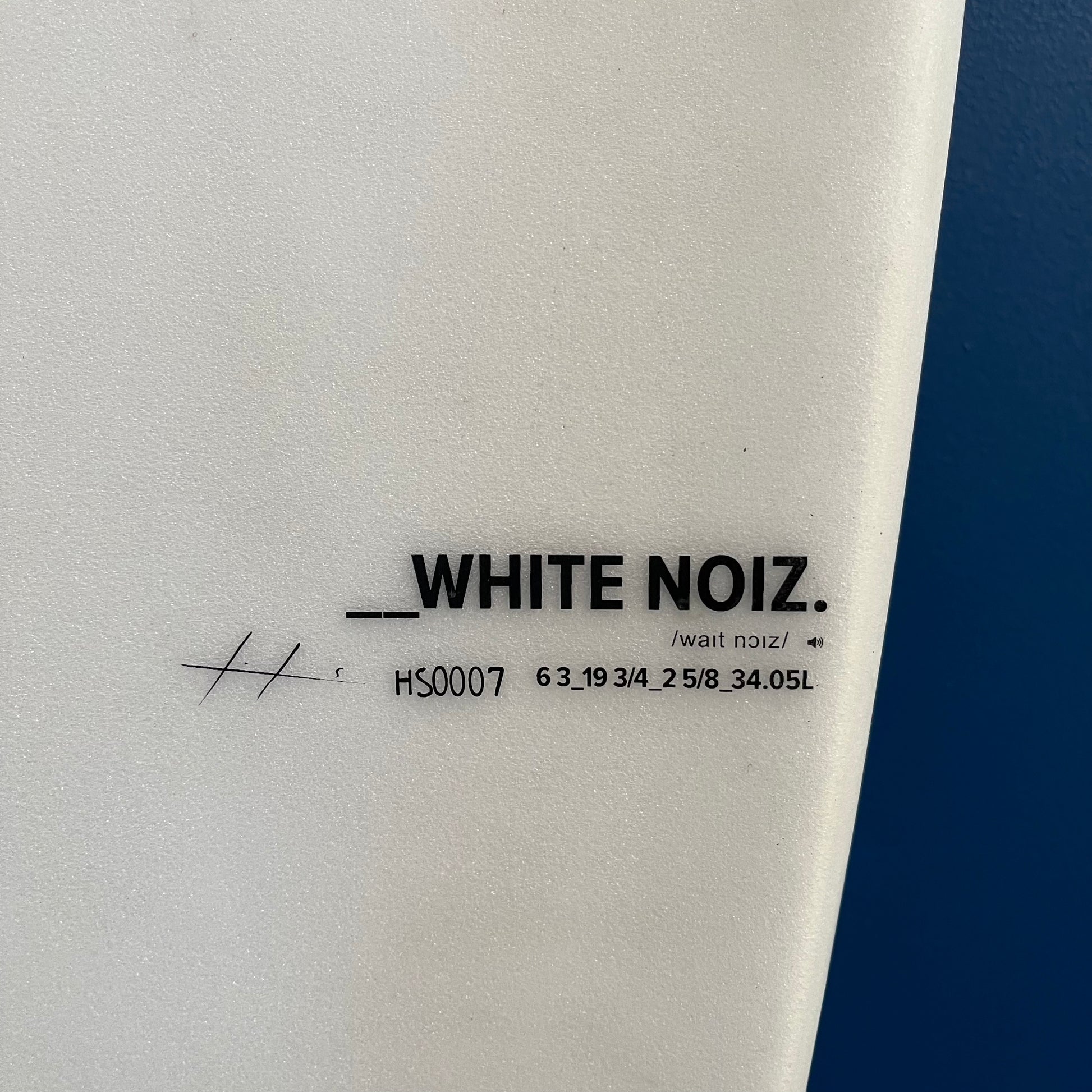 Hayden Shapes White Noiz 6'3" secondhand surfboard dimensions close-up