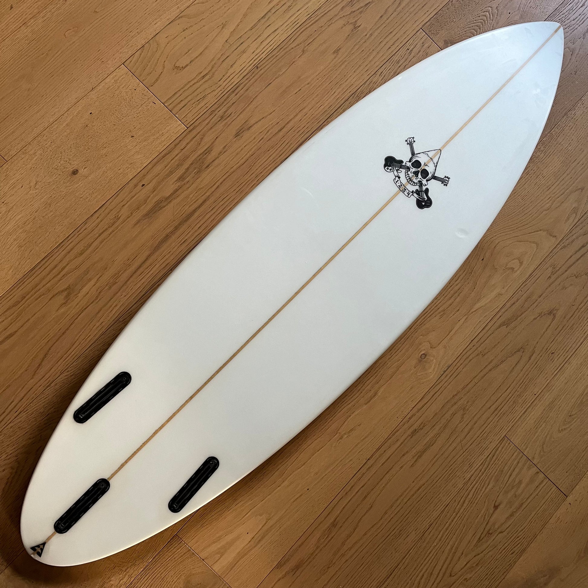 Jolly Roger 1234 6'2" secondhand surfboard bottom view