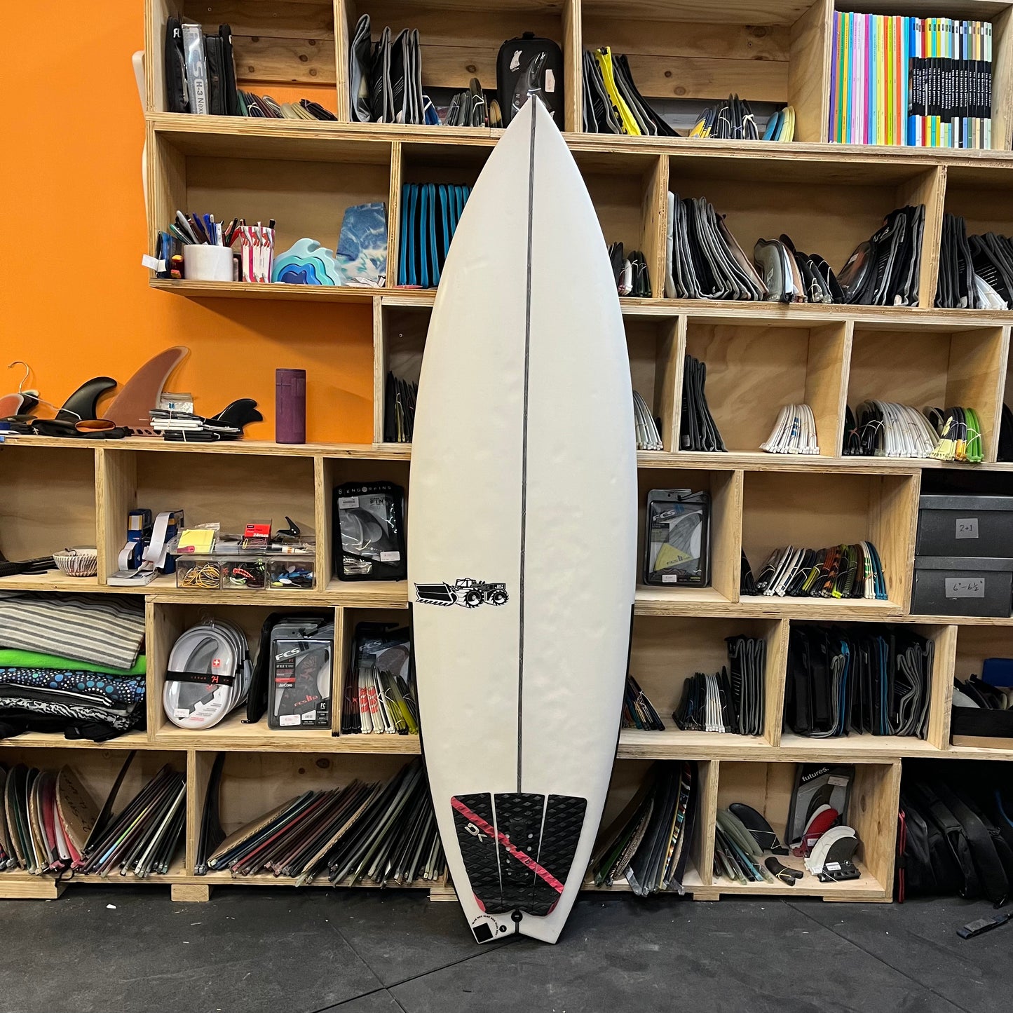 JS Industries Blak Box 3 6'4" secondhand surfboard top view