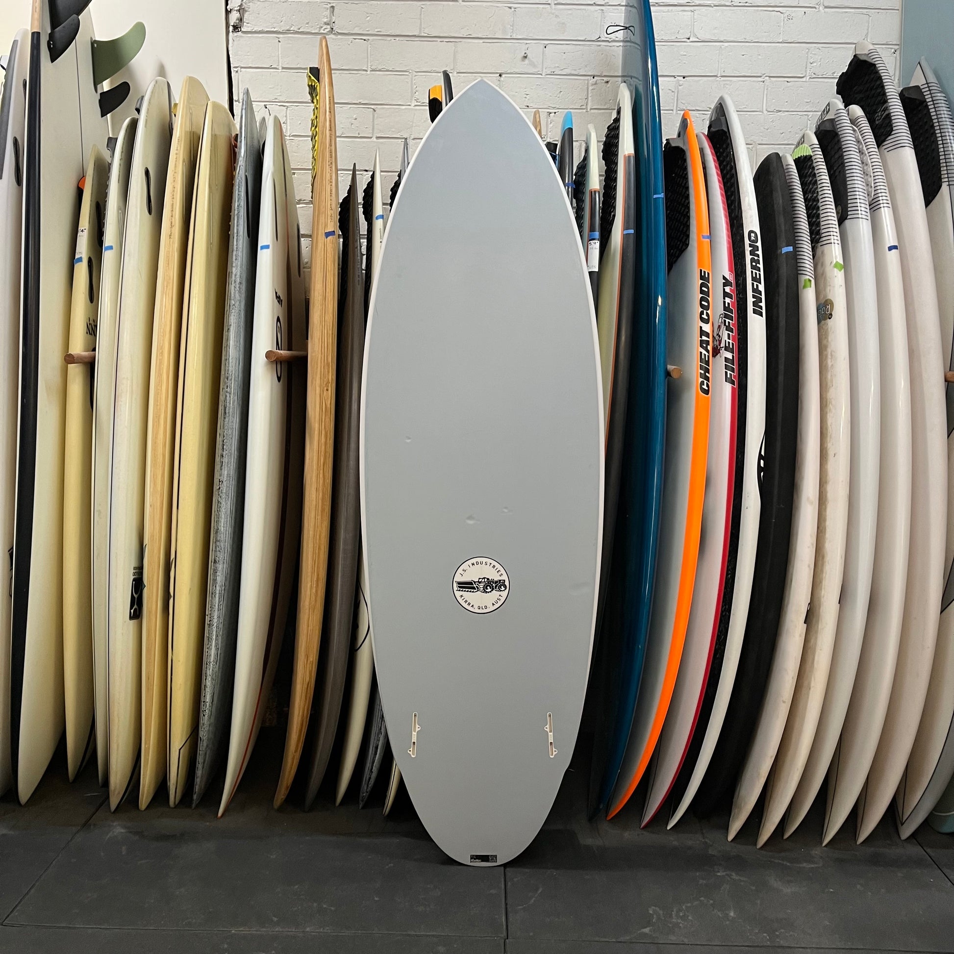 JS Industries Baron Flyer 5'10" secondhand surfboard bottom view