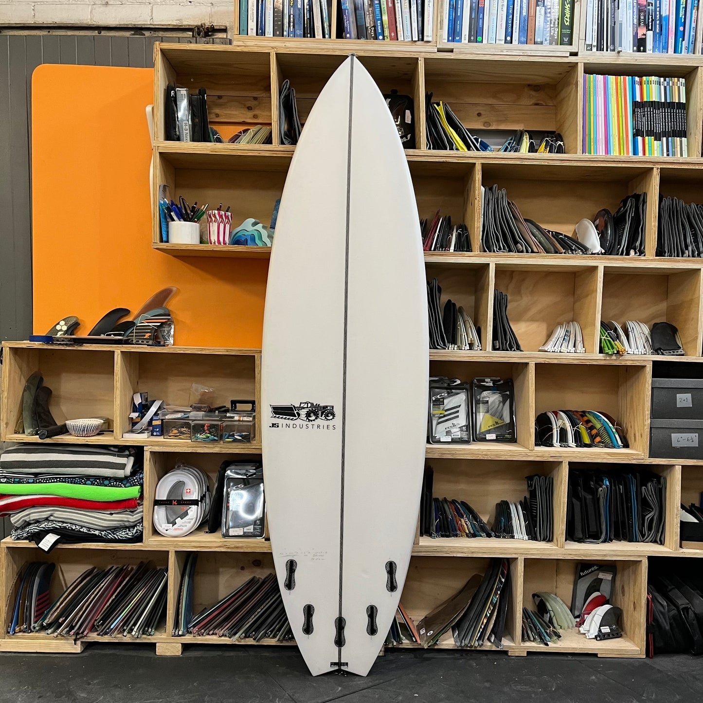 JS Industries Monsta Box 7'2" secondhand surfboard bottom view