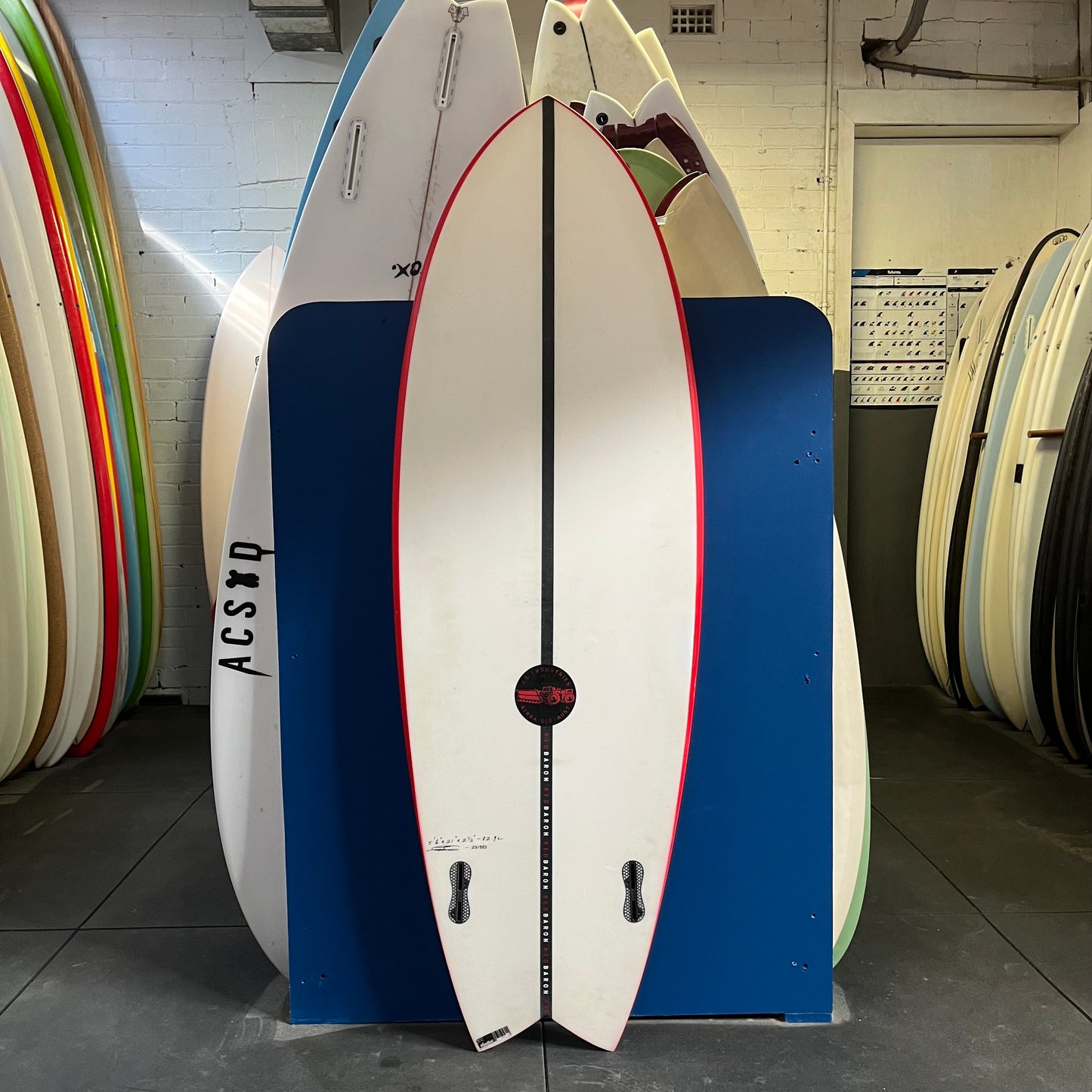 JS Red Baron 5'6" secondhand surfboard bottom view