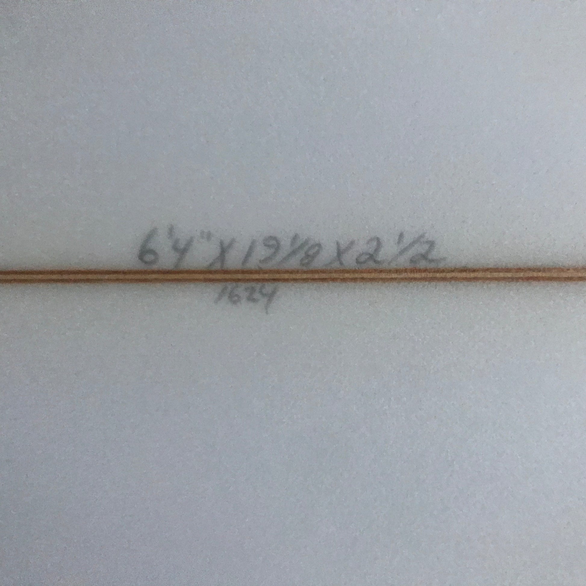 Kirk Bierke Step-Up 6'4" secondhand surfboard dimensions close-up