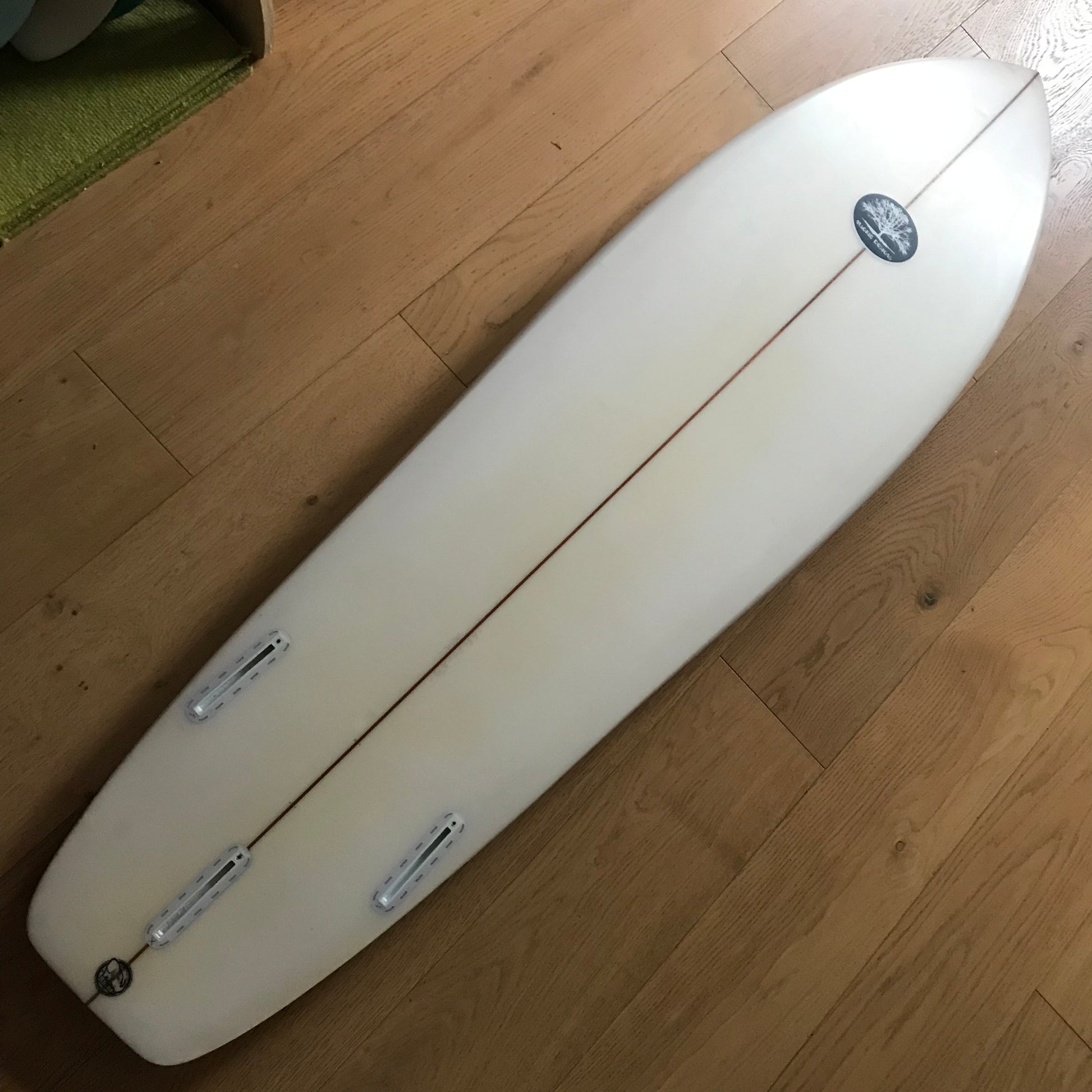 Mackie Designs Side Cut 6'8" secondhand surfboard bottom view