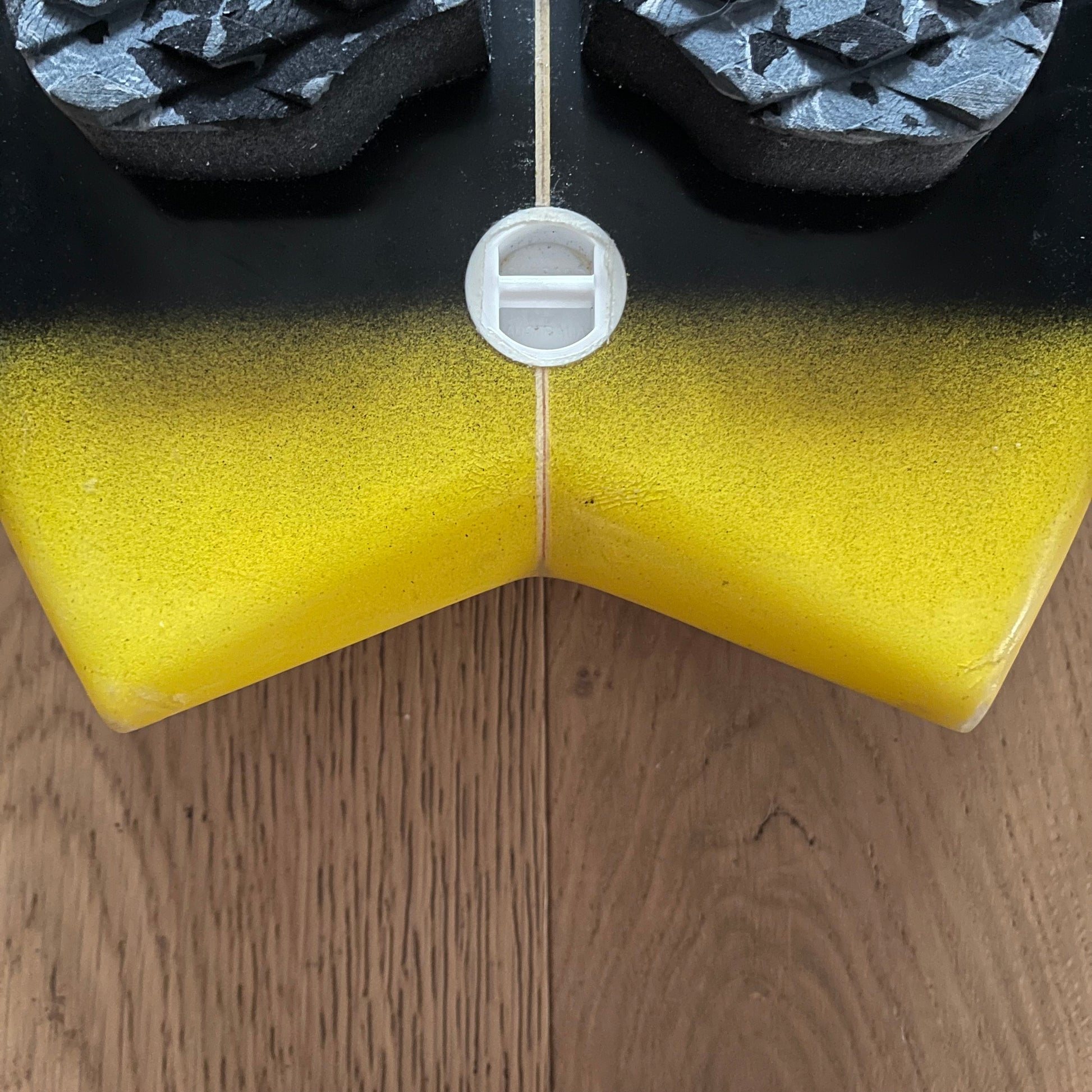 Mark Richards Surfboards Da Sting FCS1 tri 6'4" secondhand surfboard