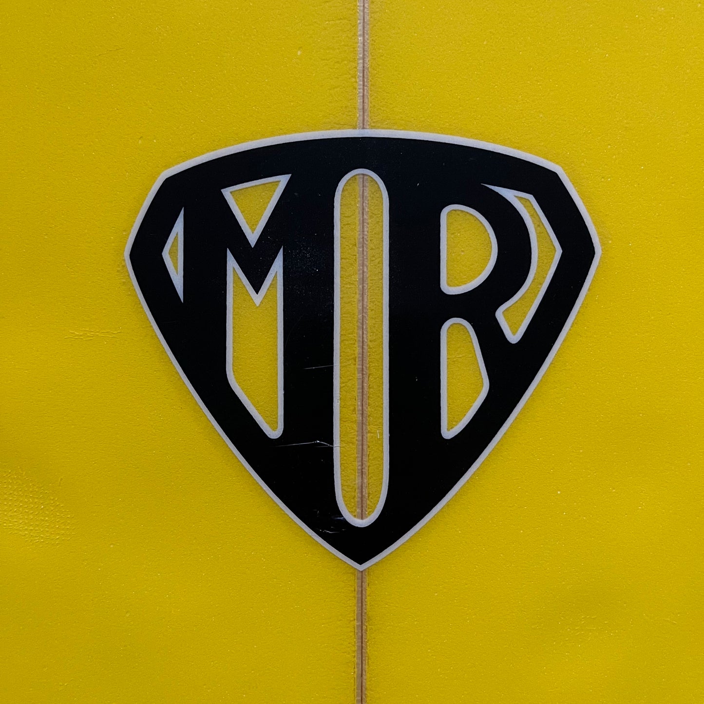 Mark Richards Surfboards Da Sting FCS1 tri 6'4" secondhand surfboard brand logo close-up